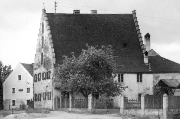 altes schwarz-weiß Foto des Schiffsmeisterhauses