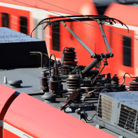 S-Bahn München mit elektrischem Triebzg ET 423; Im Bild: Stromabnehmer