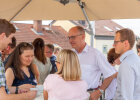 Bei bestem Wetter kann auch die Dachterrasse für regen Austausch in der Gruppe genutzt werden.